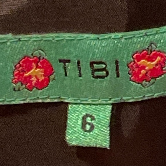 TIBI Cap-sleeve Top with Tulle, stretch and fit for all occasions - Picture 10 of 11